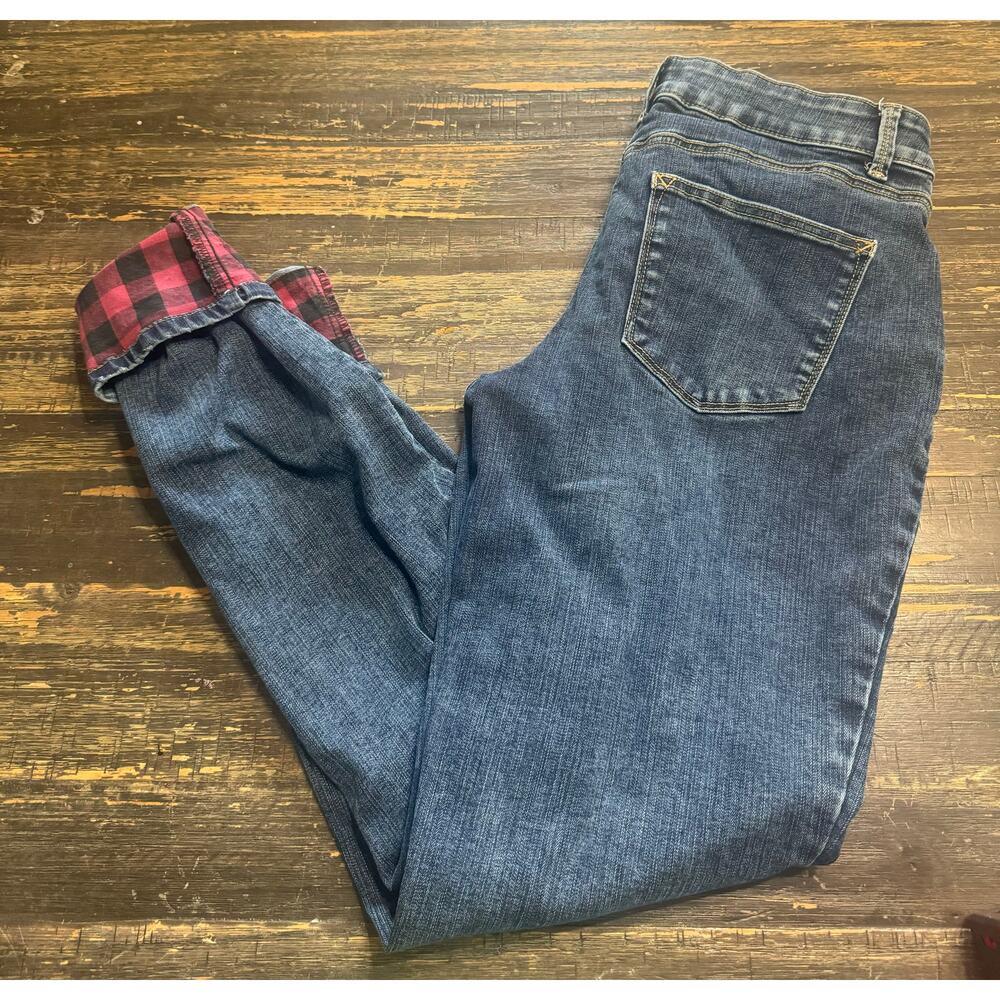 Maurices Jeans Women Large - XL Length - Red & Black checkered at bottom